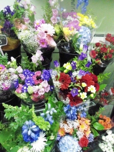 Large selection of bouquets $25